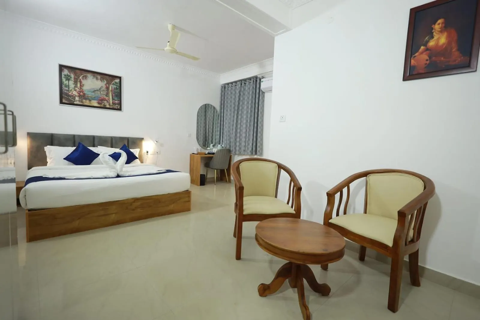 Pearl Residency Hotell Ayoor