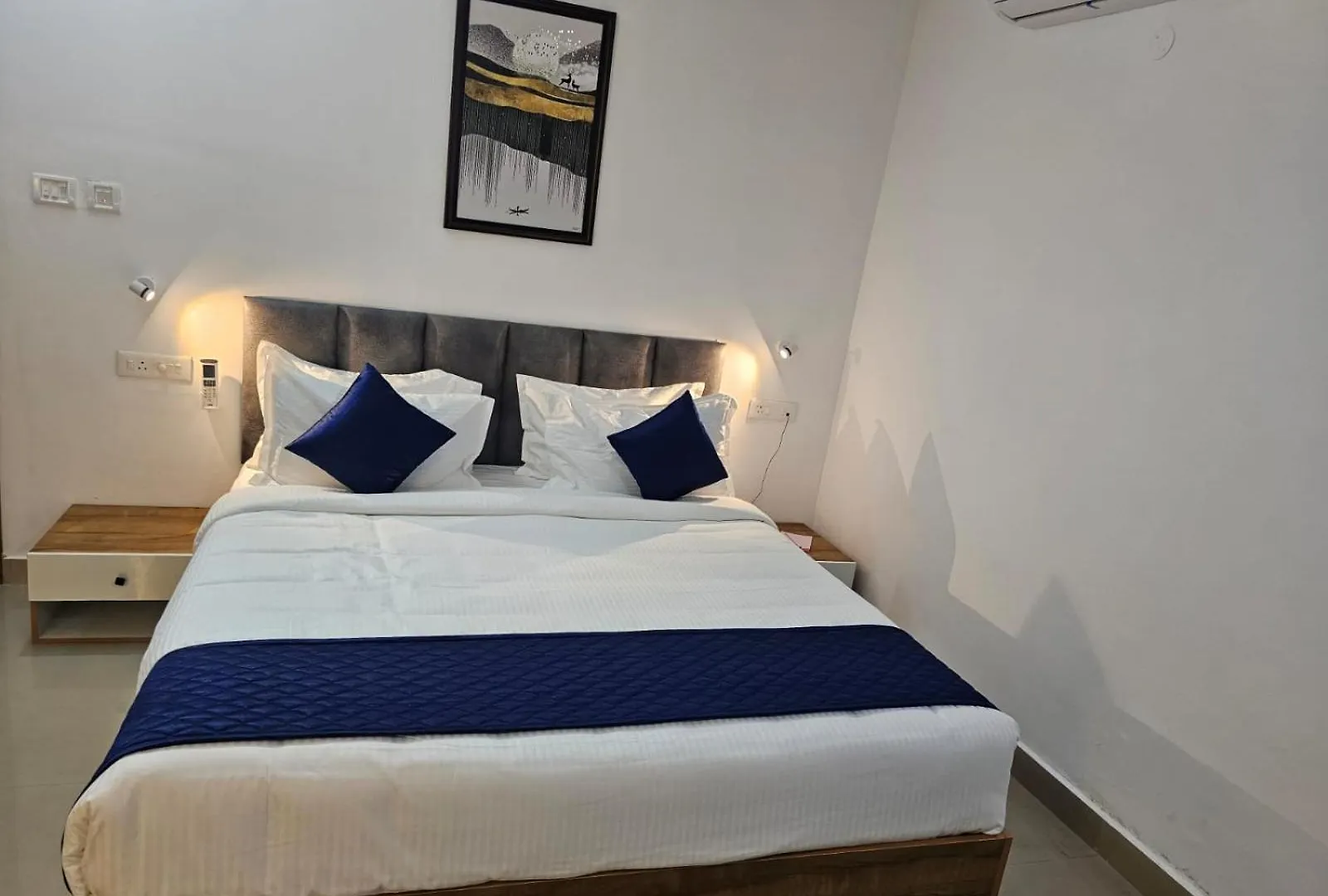 Pearl Residency Hotell Ayoor Indien